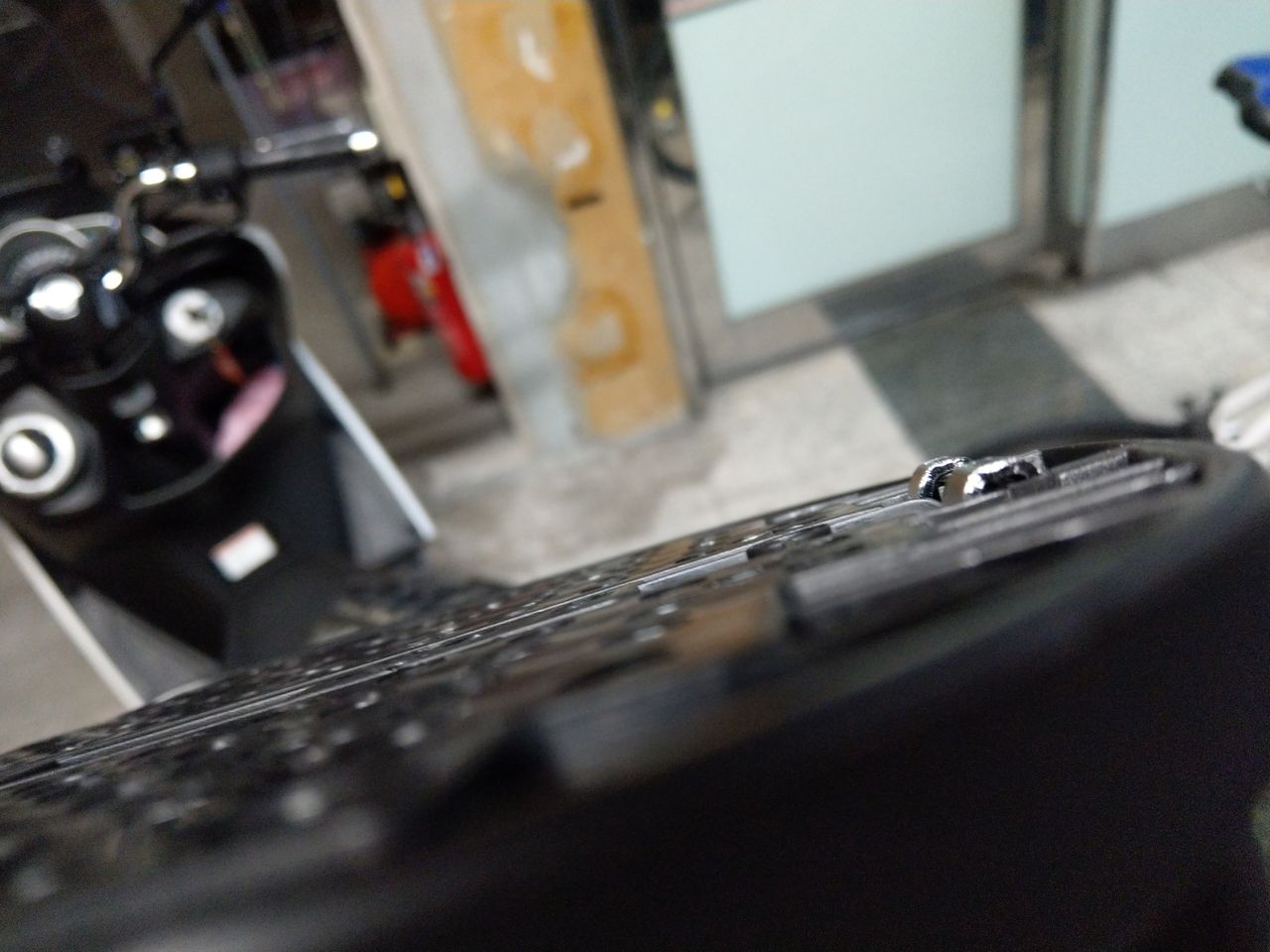 リアボックスとして Shad Sh33 を買ってみた はい こちら編集オペレーター待機室