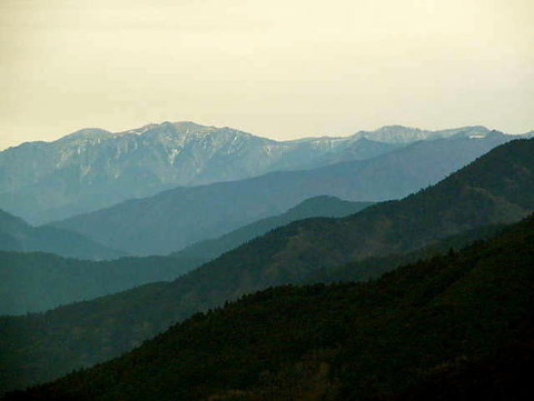 台高山脈・国見山、明神平方面(白倉山展望台より)