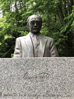 F0F680FA-F67D-41E4-A774-D95021C643E0