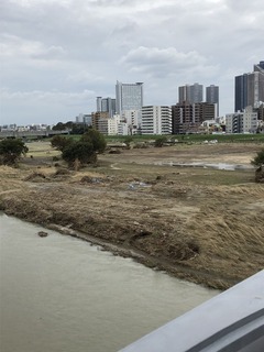 08576DE4-8B70-459C-B0F4-9C7AE598BBC5