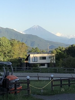 4F4A9FE7-05F7-40B9-AE01-48E1589B1612