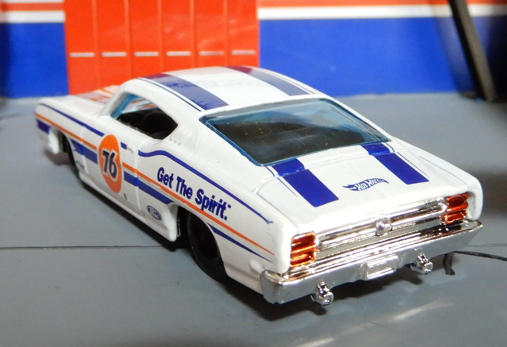 1/64 フォード トリノ タラデガ 1969 【改】 ホットウィール