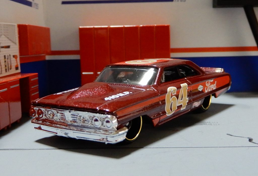 1/64 フォード ギャラクシー500 ホットウィール : 64分の1