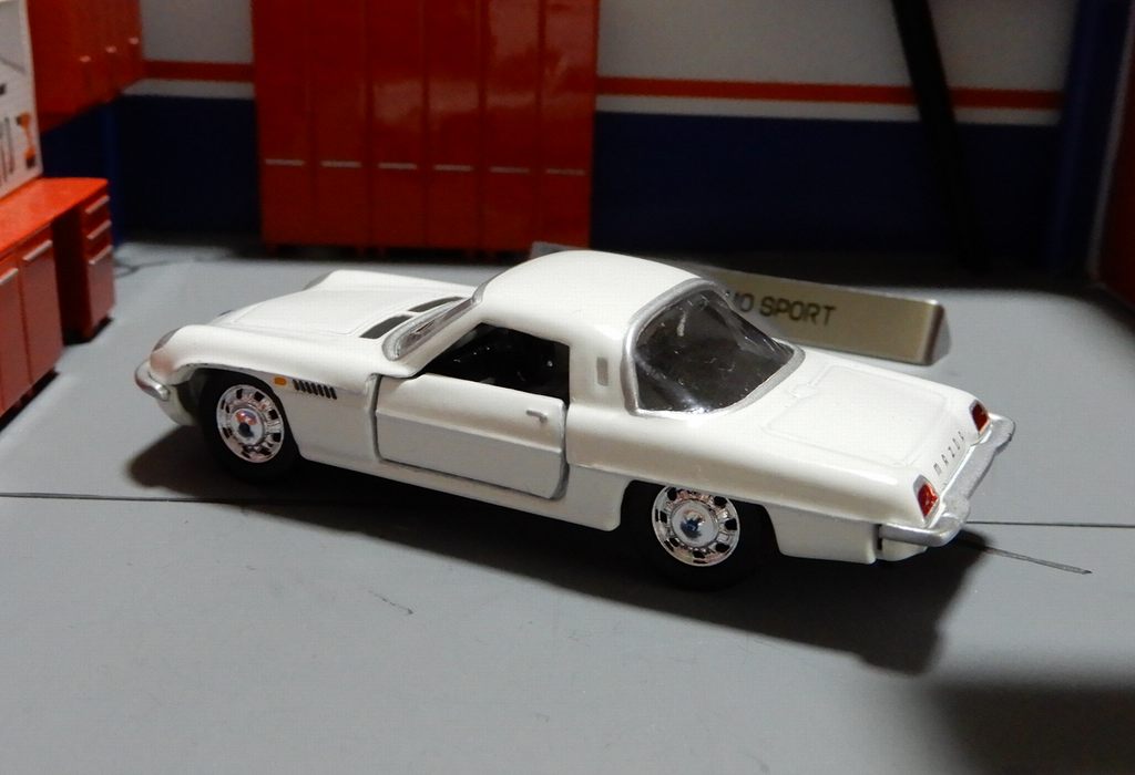 1/60 マツダ コスモスポーツ トミカリミテッド : 64分の1