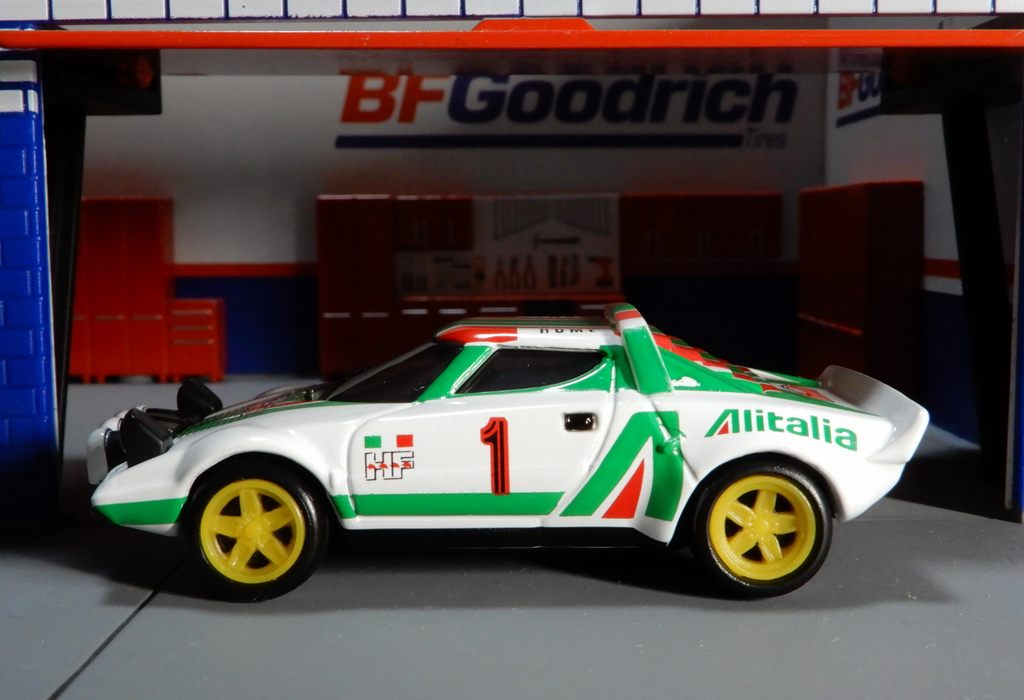KONAMI 1300クーペ 1/64 日野 コンテッサ1300クーペ コナミ : 64分の1