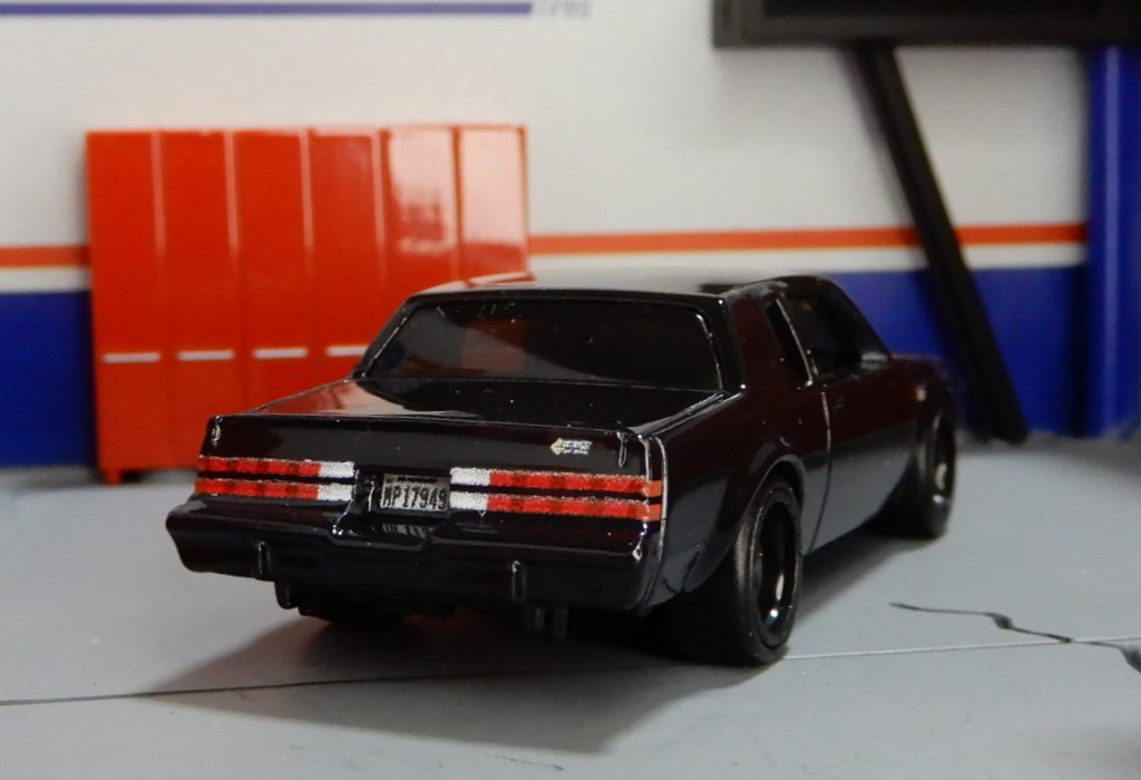 M2マシーン ウォルマート 限定 - 1987　ビュイック・グランドナショナル Amazon | M2 Machines 1/64 ビュイック グランドナショナル 1987