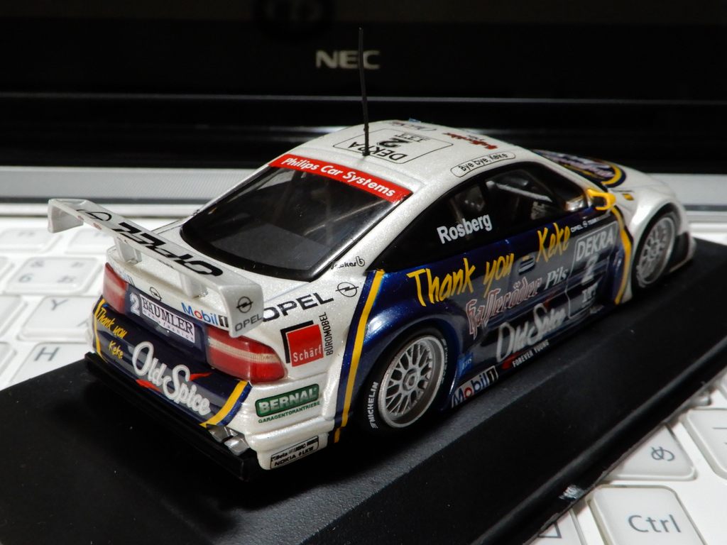 1/43 オペルカリブラ V6 1995DTM ホッケンハイム ミニチャンプス