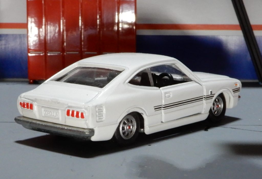 ☆商談中☆2789 カスタム用等分解トミカ トヨタカローラレビン 日本製1/59