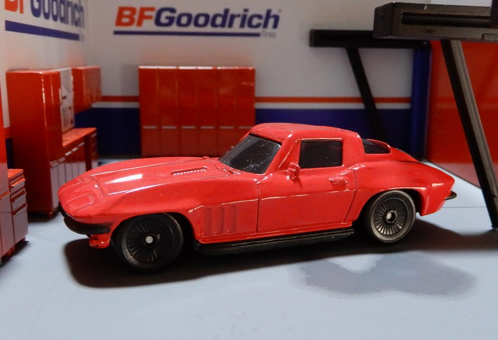 1/64 シボレー コルベット C2 ホットウィール : 64分の1