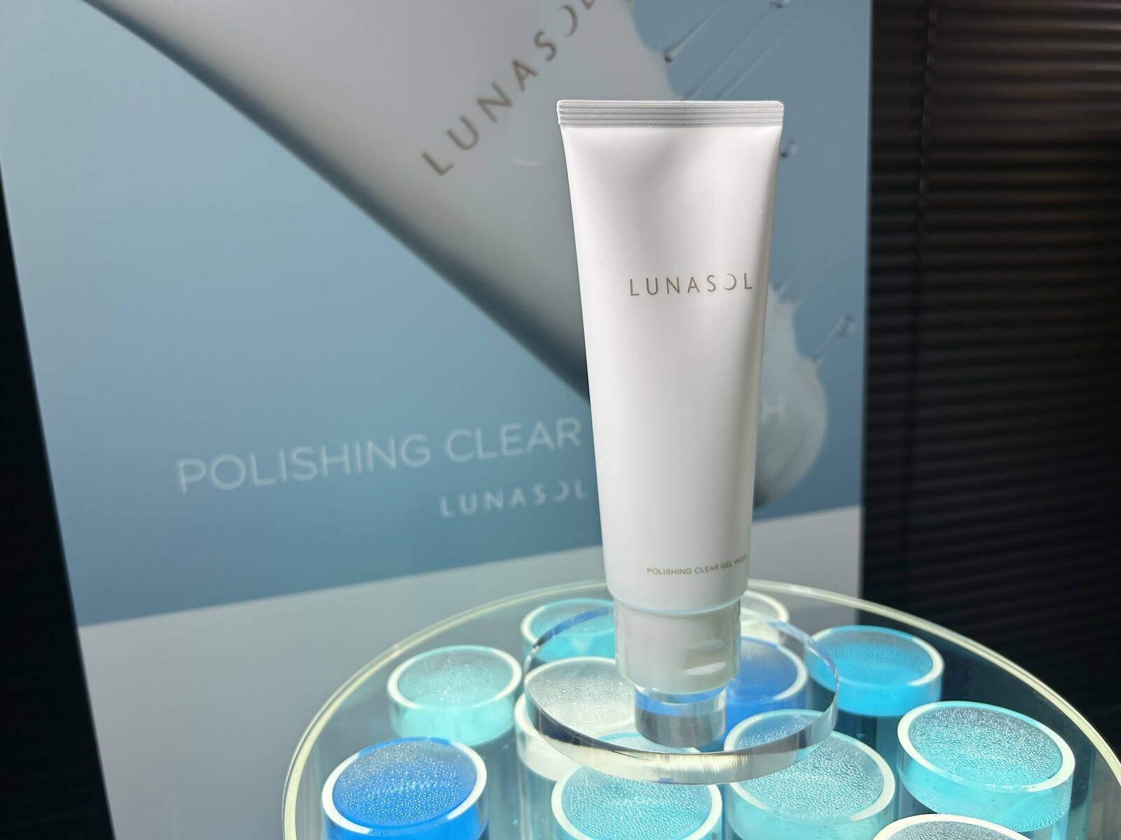 B1583E5F-C8D8-4F14-99A0-F2C266128DDF