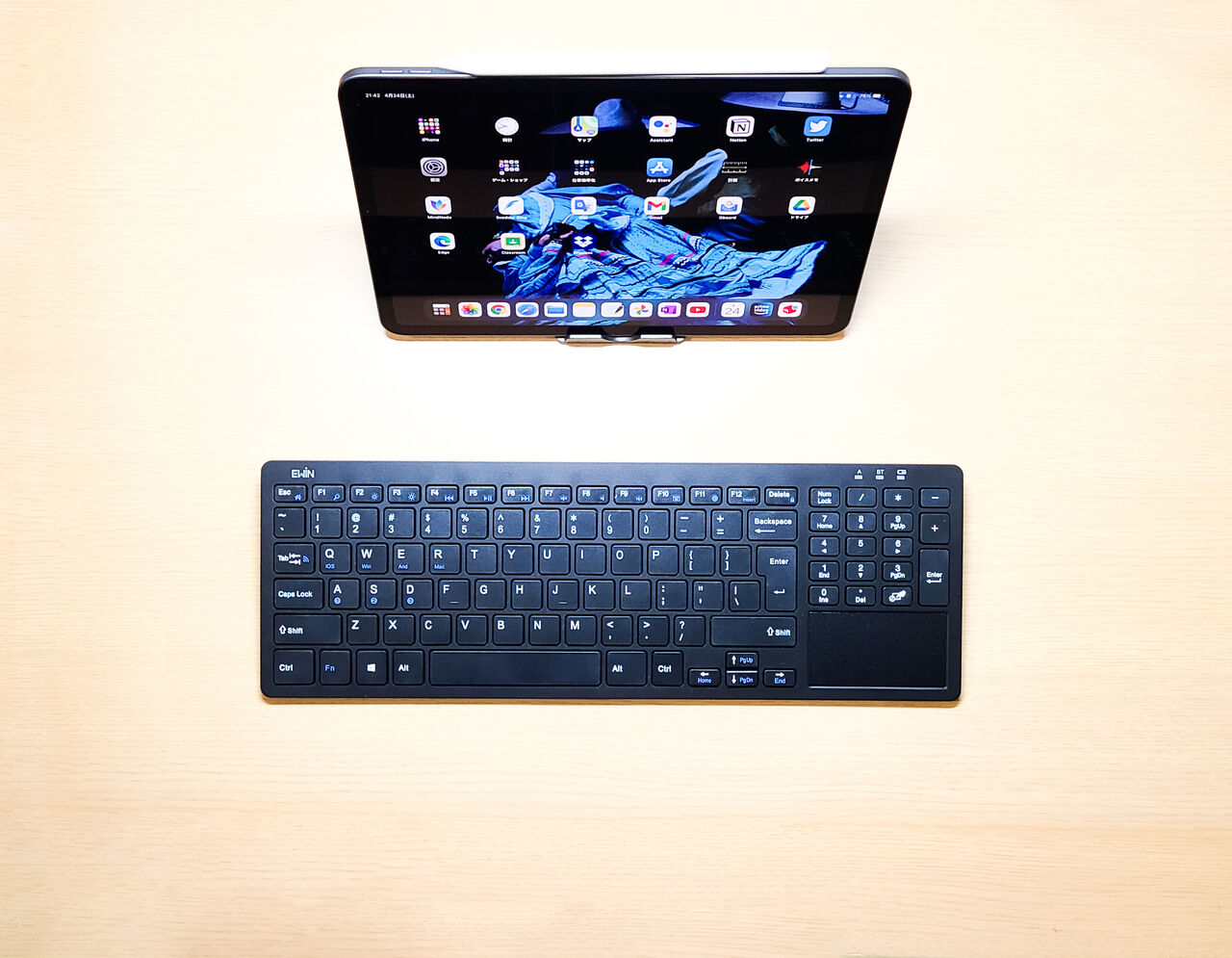 タッチパッド付きで一台二役 Ewin Bluetoothキーボード辛口レビュー Kpgの日常