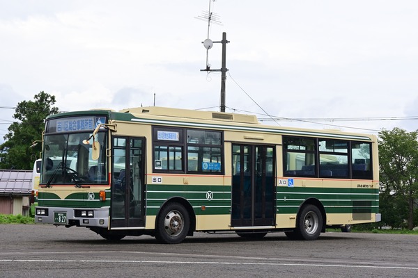 頸北観光バス (824)