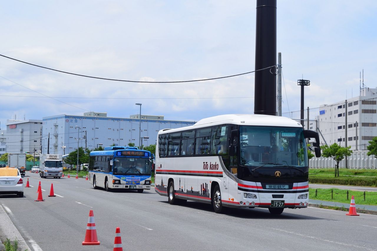 dpfシャトルバス運行 相鉄バス情報室 1台のバスを追いかけて dpfシャトルバス運行 相鉄バス情報室 1台のバスを追いかけて