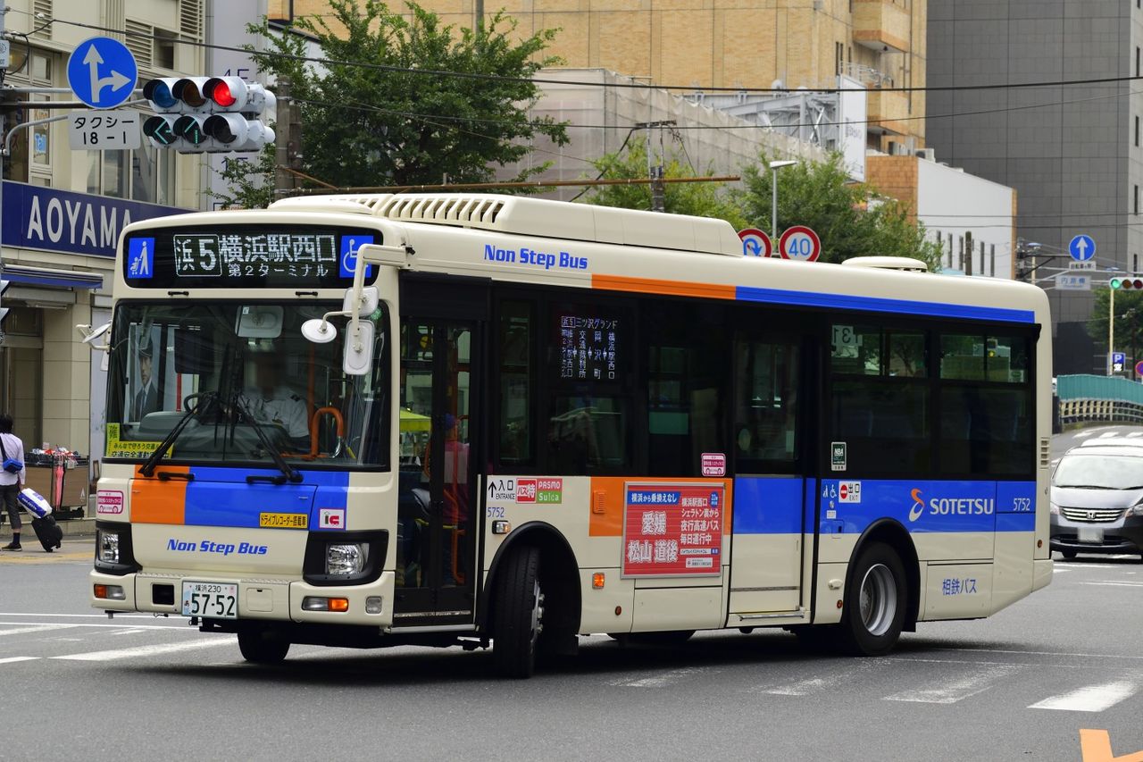 浜5系統led表示変更 相鉄バス情報室 1台のバスを追いかけて