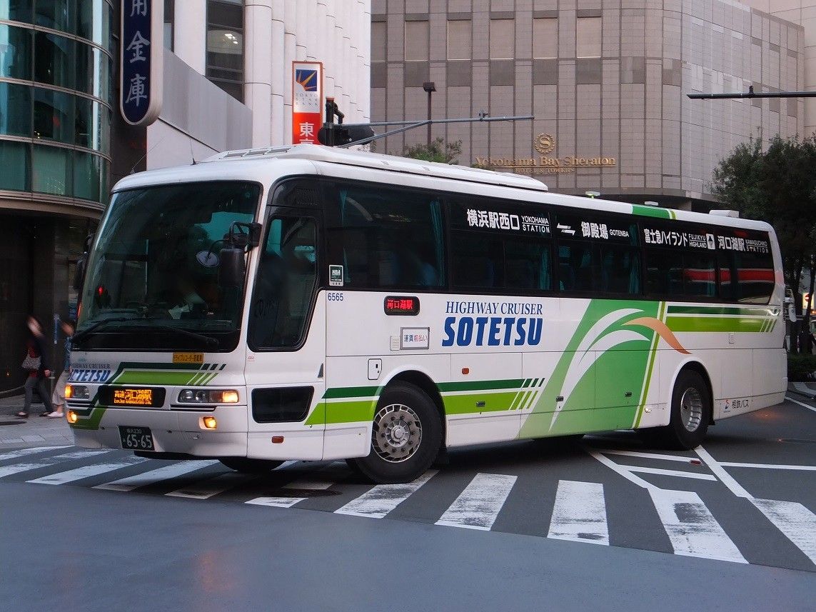 相鉄バス情報室 1台のバスを追いかけて