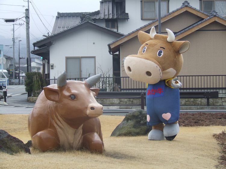 悲報 ワンピースの銅像 地元で愛されている像をどかして場所を奪い取ってしまう Nanjpost なんｊまとめ
