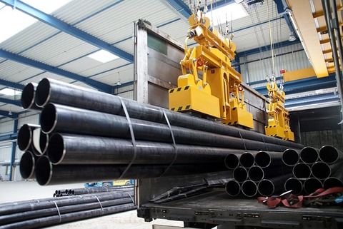 crane-3626170_640