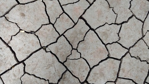 cracks-2099531_640
