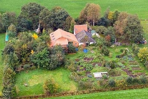 オランダ 地下生活9年