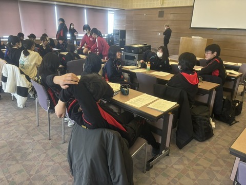 2165C9FF-AA1F-4F37-B891-A389CD45A03E_1_105_c