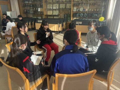 07BB15EA-B5A4-4FC7-9AD3-2262353B3C36_1_105_c