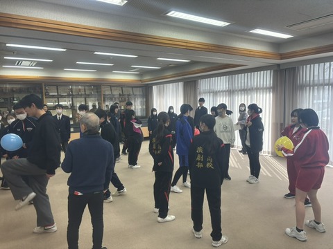 195C9AE6-739F-433A-AE77-40004D75CFD2_1_105_c