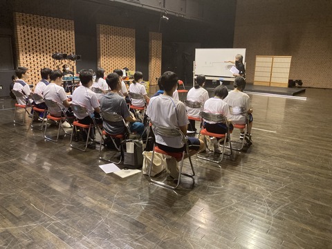 令和5年度演劇と照明のワークショップ（照明）を実施しました。