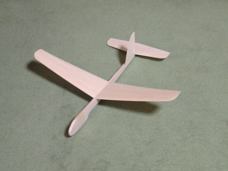 バルサ飛行機 シニアの挑戦