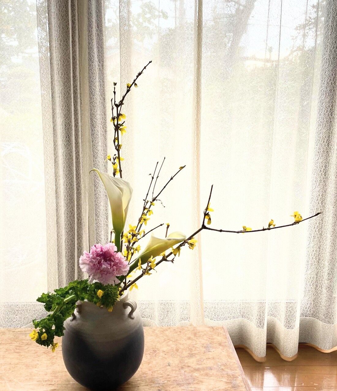 連翹の投げ入れ 花月流 連翹の投げ入れ 花月流