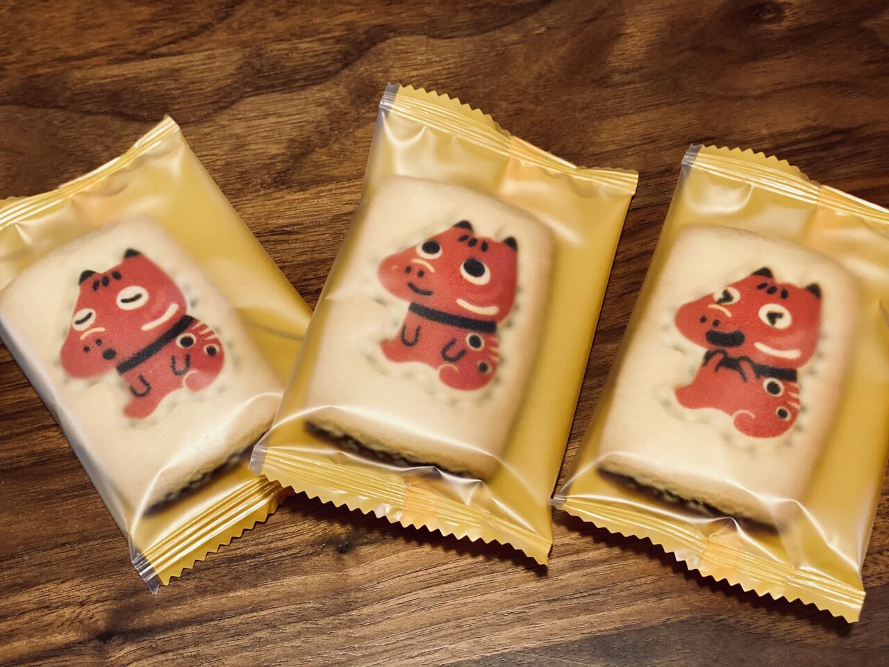 飛び出せ赤ベコちゃん かわいくて悶絶 育児屋カゲゾウの今日は子どもと何にしよう