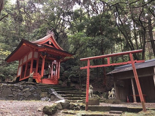 鹿児島神宮末社 稲荷神社 鹿児島神社巡りと美味しいもの