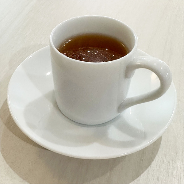 04トリュフ風味のコンソメスープ