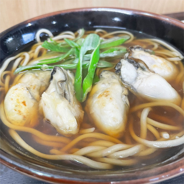 03ぷりぷり牡蠣が5個も！