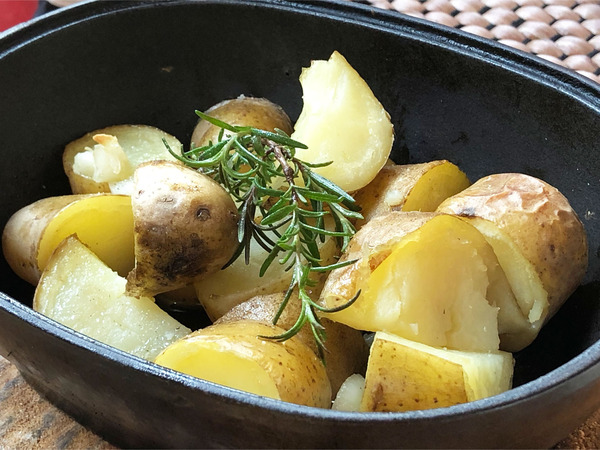 04雪室に一年寝かせたジャガイモ