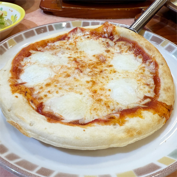 05バッファローモッツァレラのマルゲリータピザ(400円)