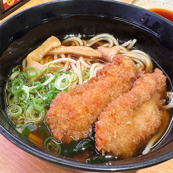 15コク旨まぐろ醤油ラーメン(290円)