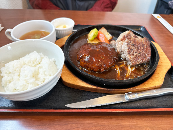 10ことぶき亭Aランチ(1500円)