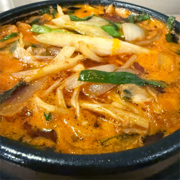 02牡蠣スンドゥブ(1628円)