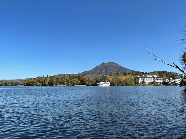 03阿寒湖の紅葉