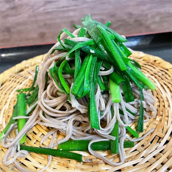 02もりそば+ニラトッピング(200円)