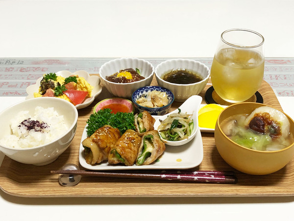 01おうちごはん・ピーマンのチーズ詰め肉巻き定食