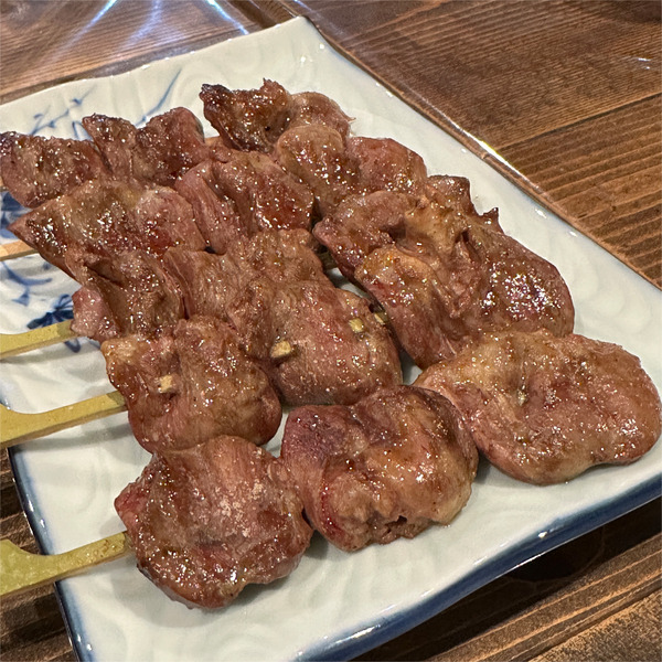 08焼鳥串盛り(1100円×5)ハツ串