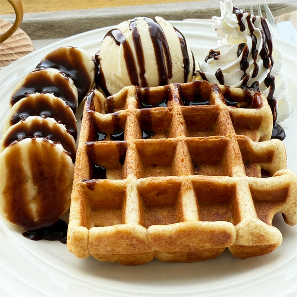 06チョコバナナ＆アイスワッフル(850円)