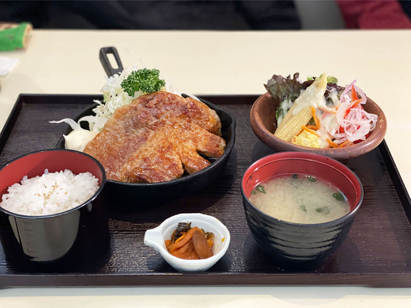 04日高産ポークのトンテキ定食(1360円)