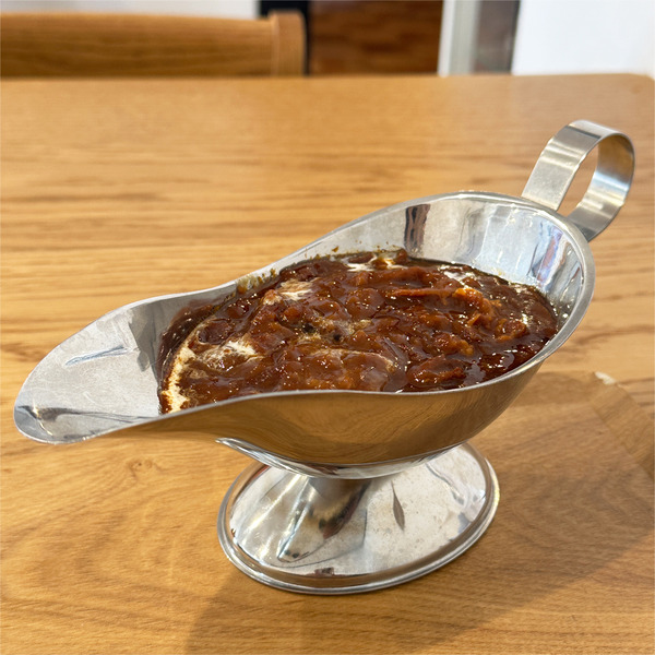 02銀の容器に入ってきます