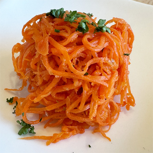 06クルミとにんじんのラペ