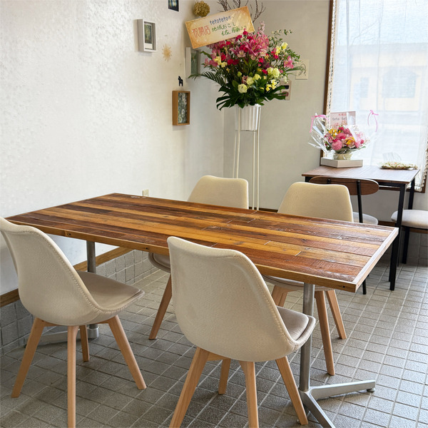 13店内