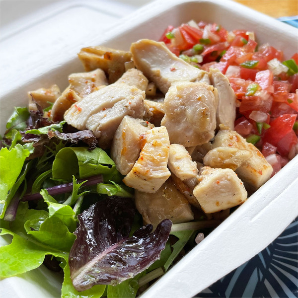 02北海道ライスサラダボウル(900円)