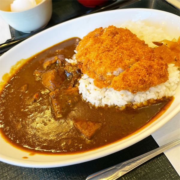02カツカレー(680円)