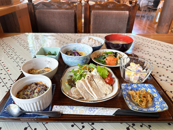 01_おまかせランチ(1300円)